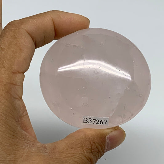 135.2g , 2.4"x2.2"x1.1", Natural Pink Rose Quartz Palm-stone Crystal, B37267