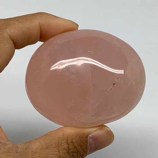 164.3g , 2.5"x2"x1.4", Natural Pink Rose Quartz Palm-stone Crystal, B37270