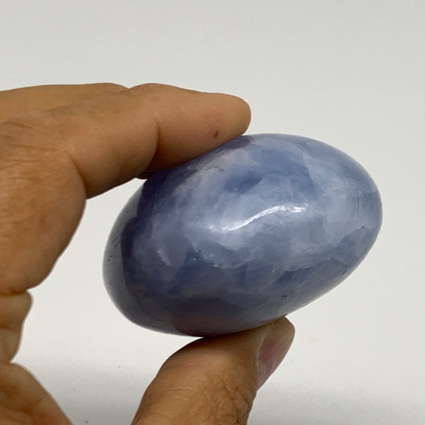 161.5g, 2.5"x2"x1.3" Blue Calcite Palm-Stone Polished Tumbled, B38107