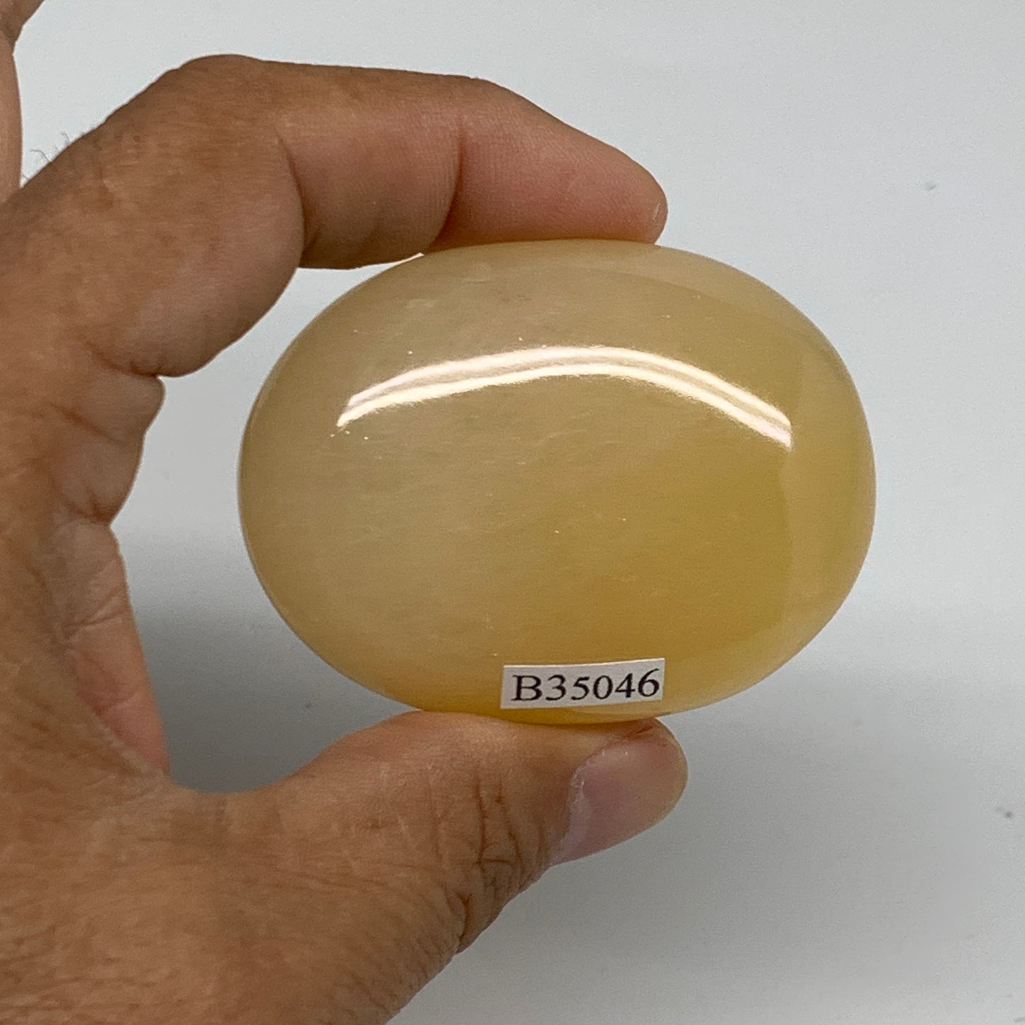 83.4g, 2.2"x1.7"x0.9", Yellow Aventurine Palm-Stone Crystal Stone, B35046