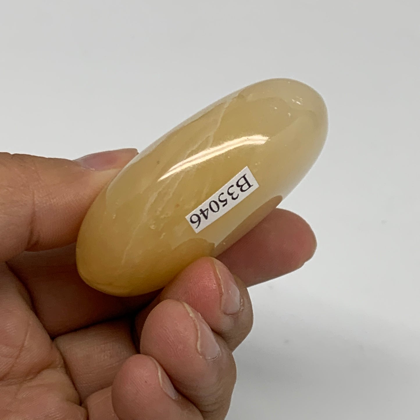 83.4g, 2.2"x1.7"x0.9", Yellow Aventurine Palm-Stone Crystal Stone, B35046