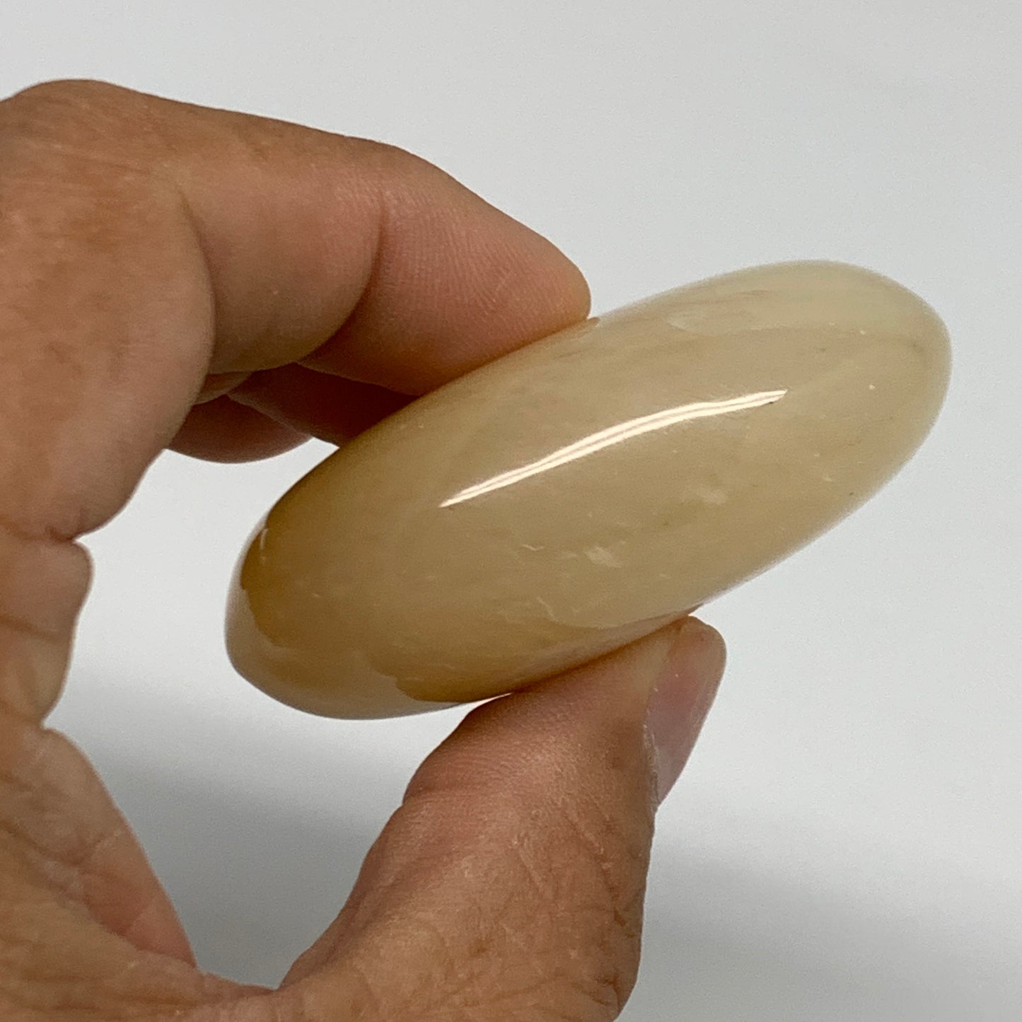 83.4g, 2.2"x1.7"x0.9", Yellow Aventurine Palm-Stone Crystal Stone, B35046