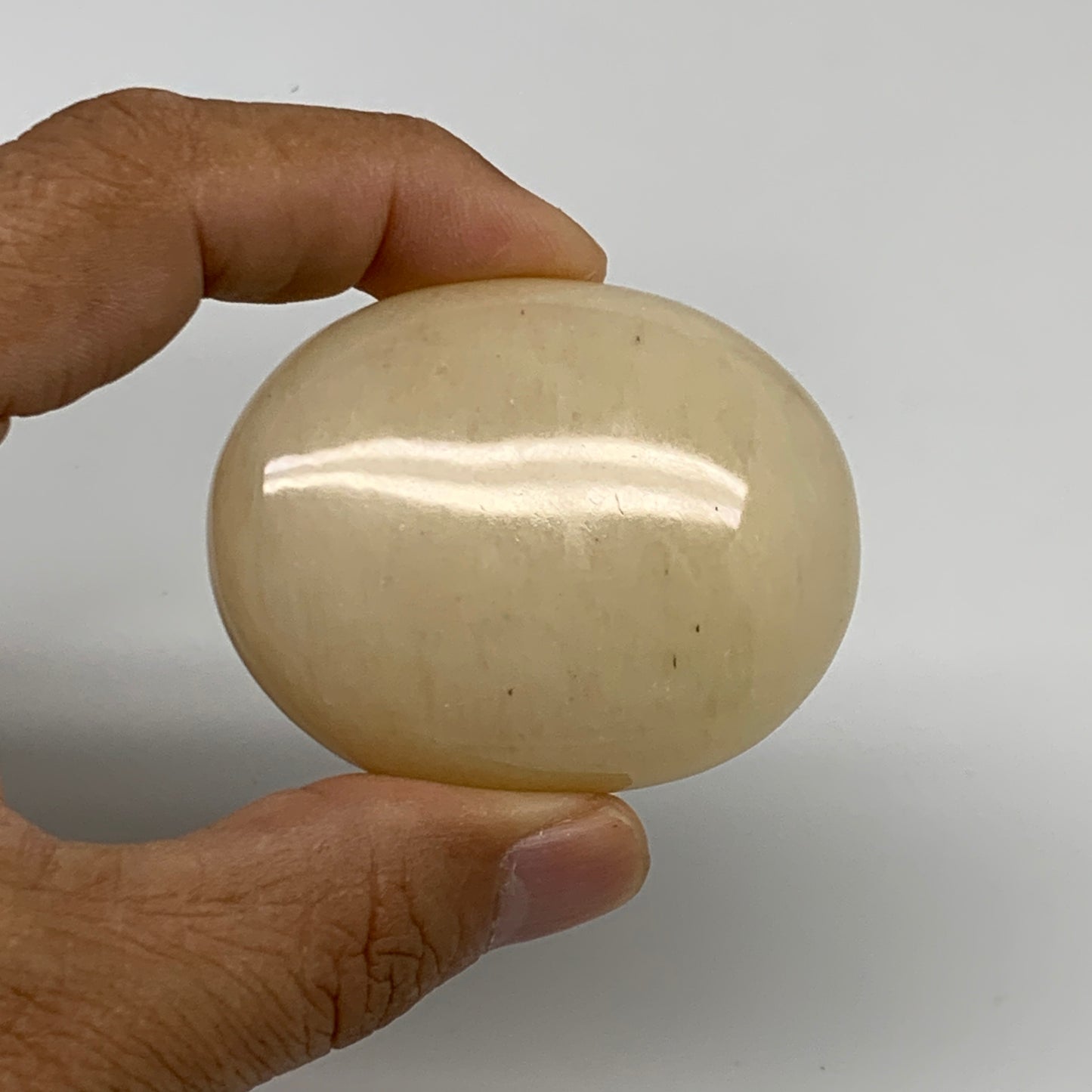 85.7g, 2.2"x1.7"x0.8", Yellow Aventurine Palm-Stone Crystal Stone, B35048
