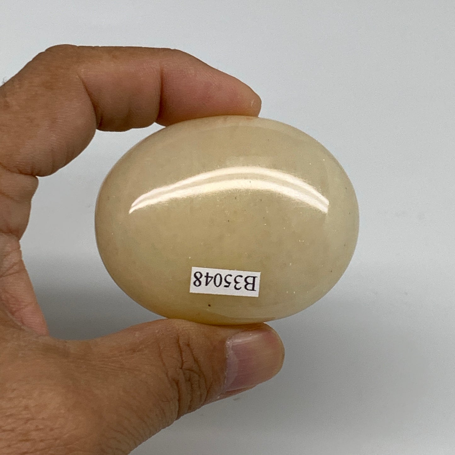 85.7g, 2.2"x1.7"x0.8", Yellow Aventurine Palm-Stone Crystal Stone, B35048