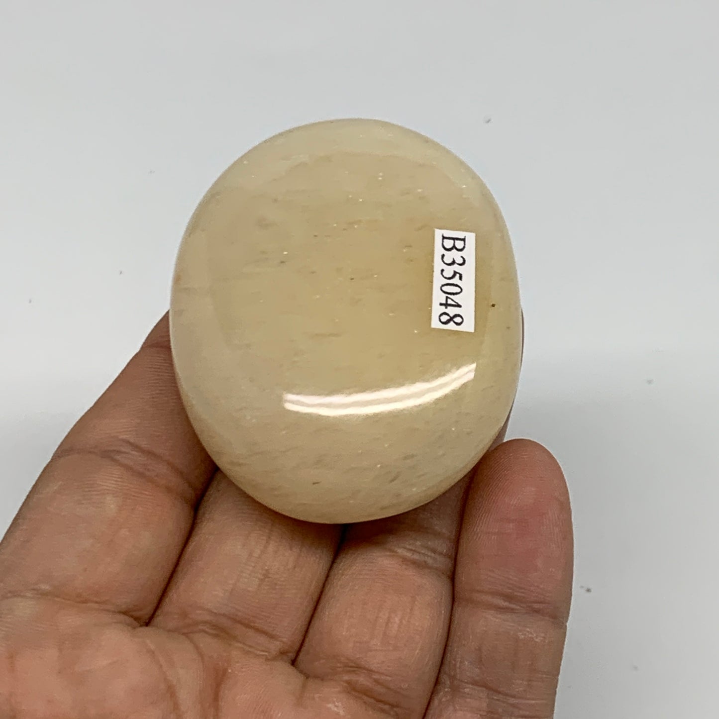 85.7g, 2.2"x1.7"x0.8", Yellow Aventurine Palm-Stone Crystal Stone, B35048