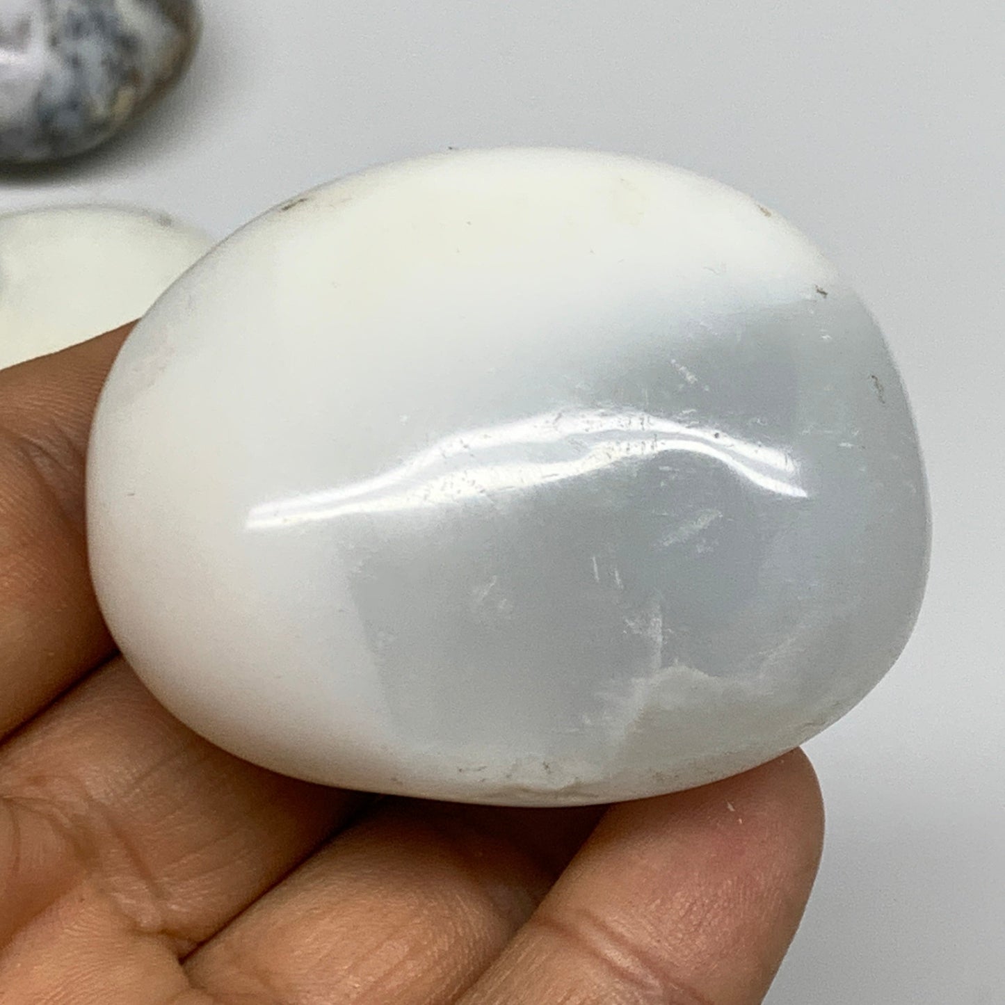 2.2 lbs, 1.7"-2.1", 14pcs, Dendrite Opal Palm-Stone Crystal Polished, B27806