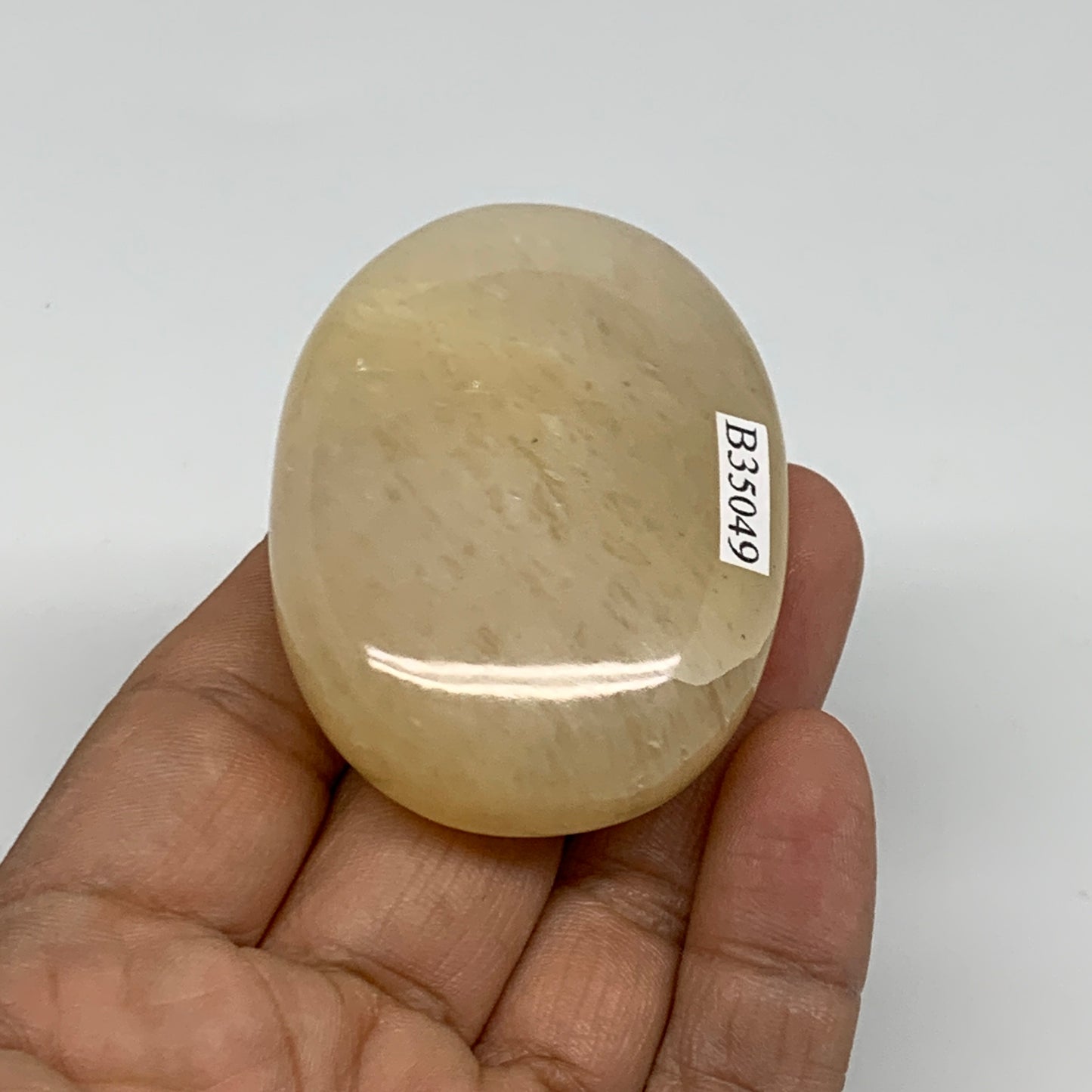 83.3g, 2.3"x1.7"x0.8", Yellow Aventurine Palm-Stone Crystal Stone, B35049