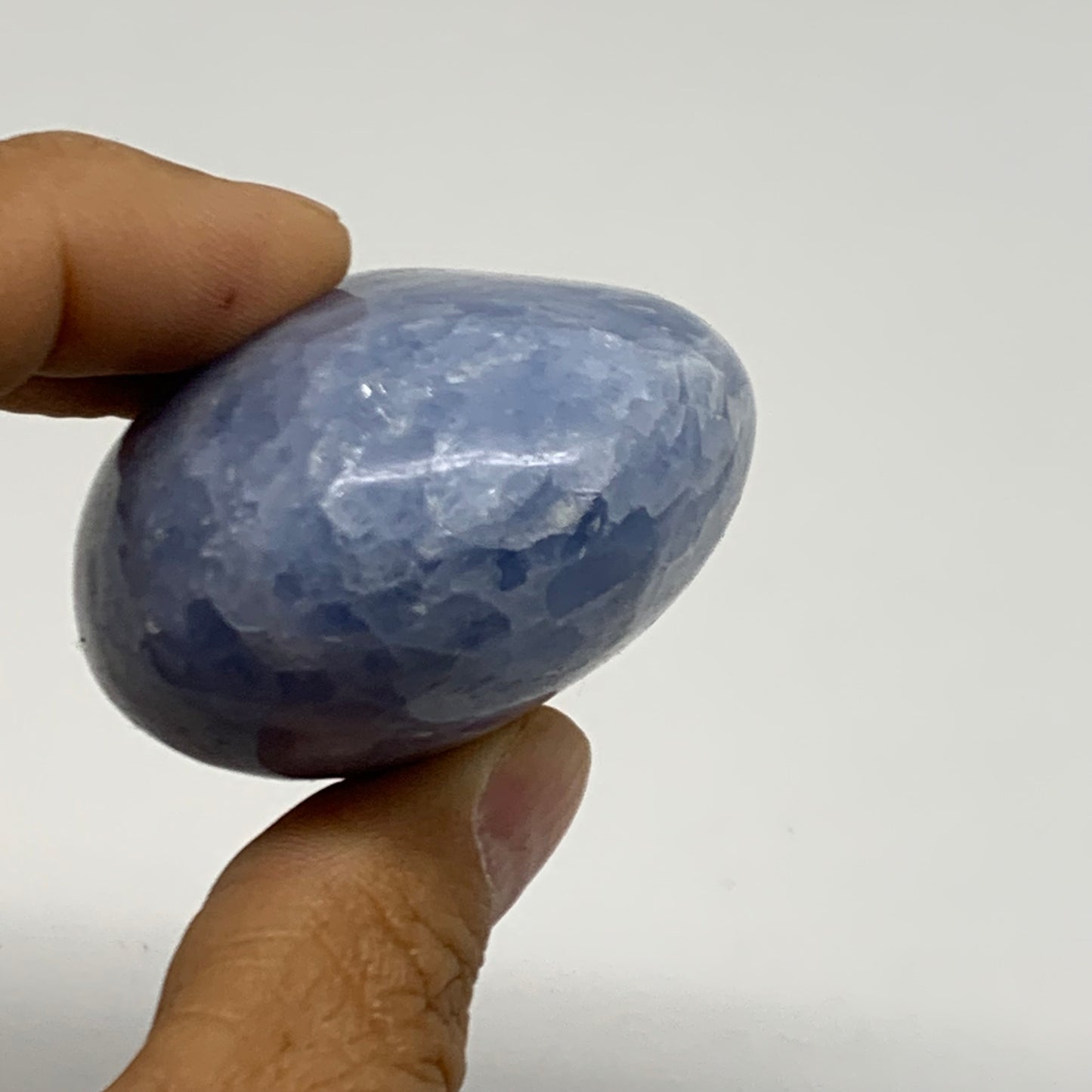 118.2g, 2.2"x1.8"x1.2" Blue Calcite Palm-Stone Polished Tumbled, B38112