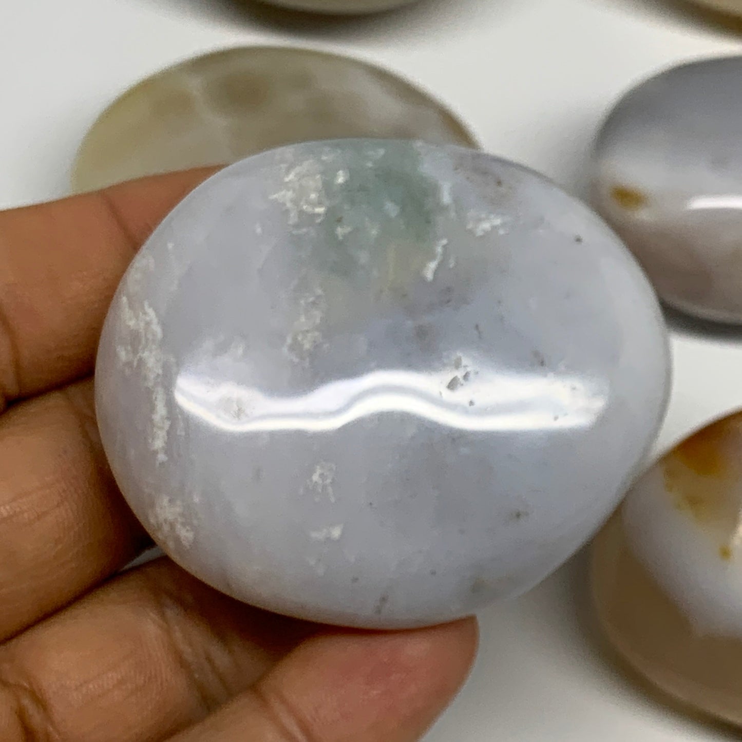 2.2 lbs, 15 pcs, 1.4"-2.2", Natural Orca Agate Palm-Stone Polished, B27832