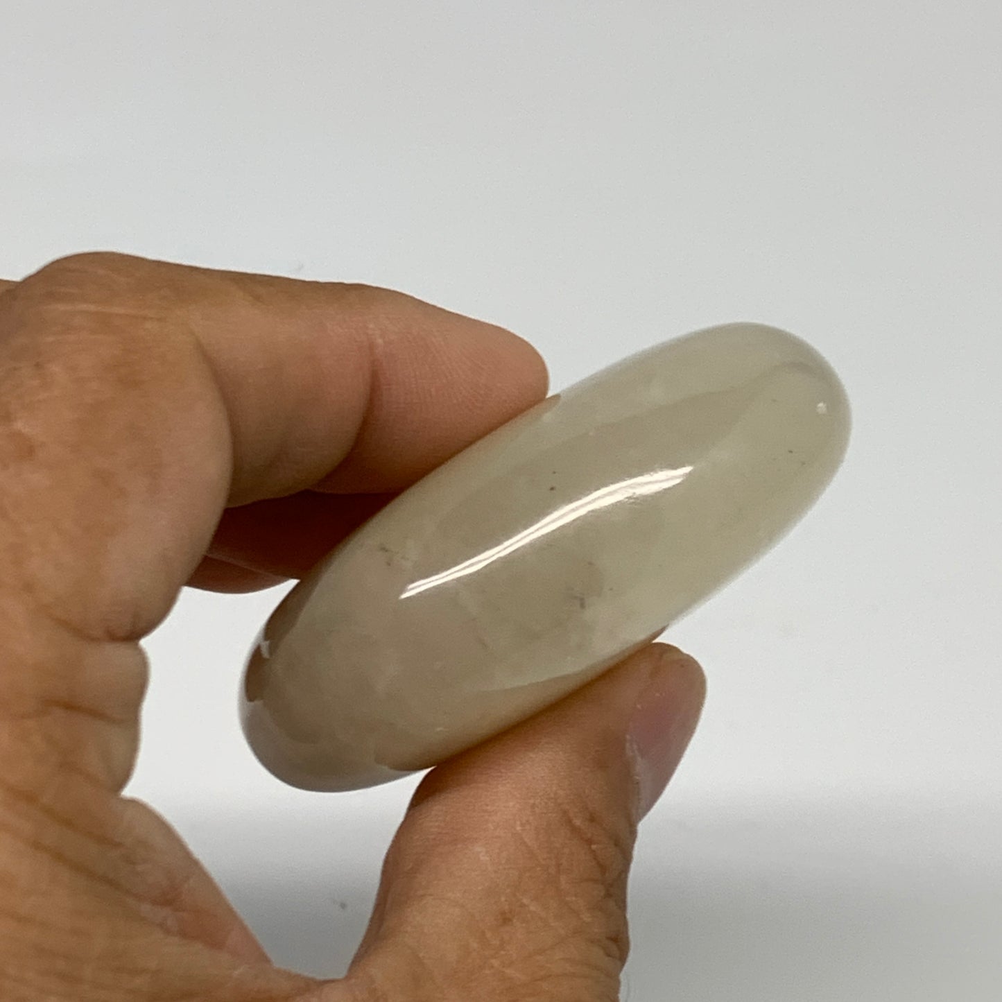 81.8g, 2.2"x1.7"x0.8", Yellow Aventurine Palm-Stone Crystal Stone, B35050