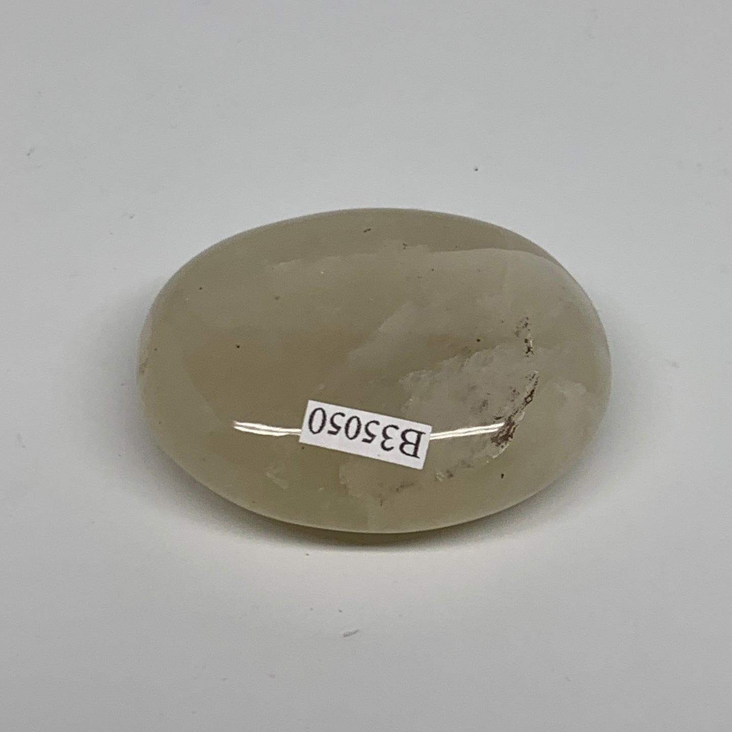 81.8g, 2.2"x1.7"x0.8", Yellow Aventurine Palm-Stone Crystal Stone, B35050