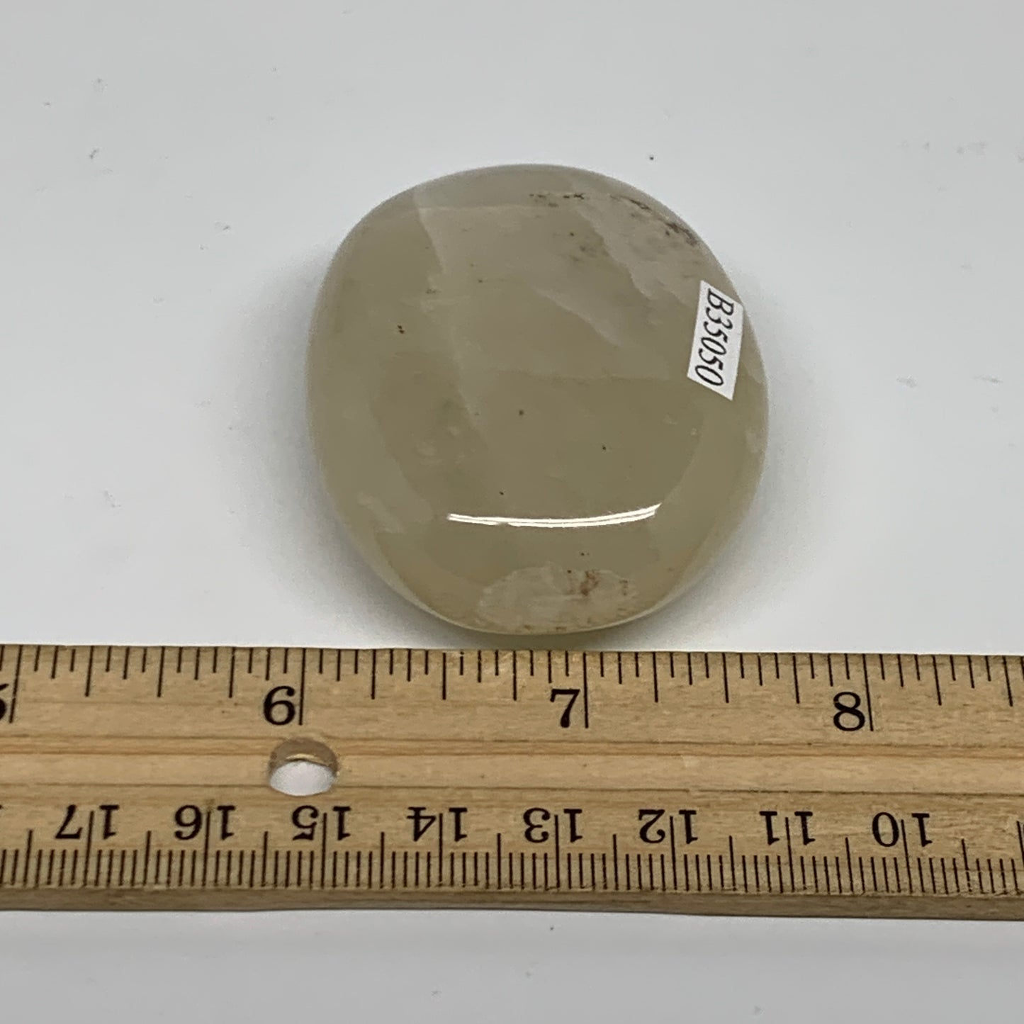 81.8g, 2.2"x1.7"x0.8", Yellow Aventurine Palm-Stone Crystal Stone, B35050