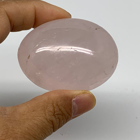 100g , 2.2"x1.7"x1.2", Natural Pink Rose Quartz Palm-stone Crystal, B37277