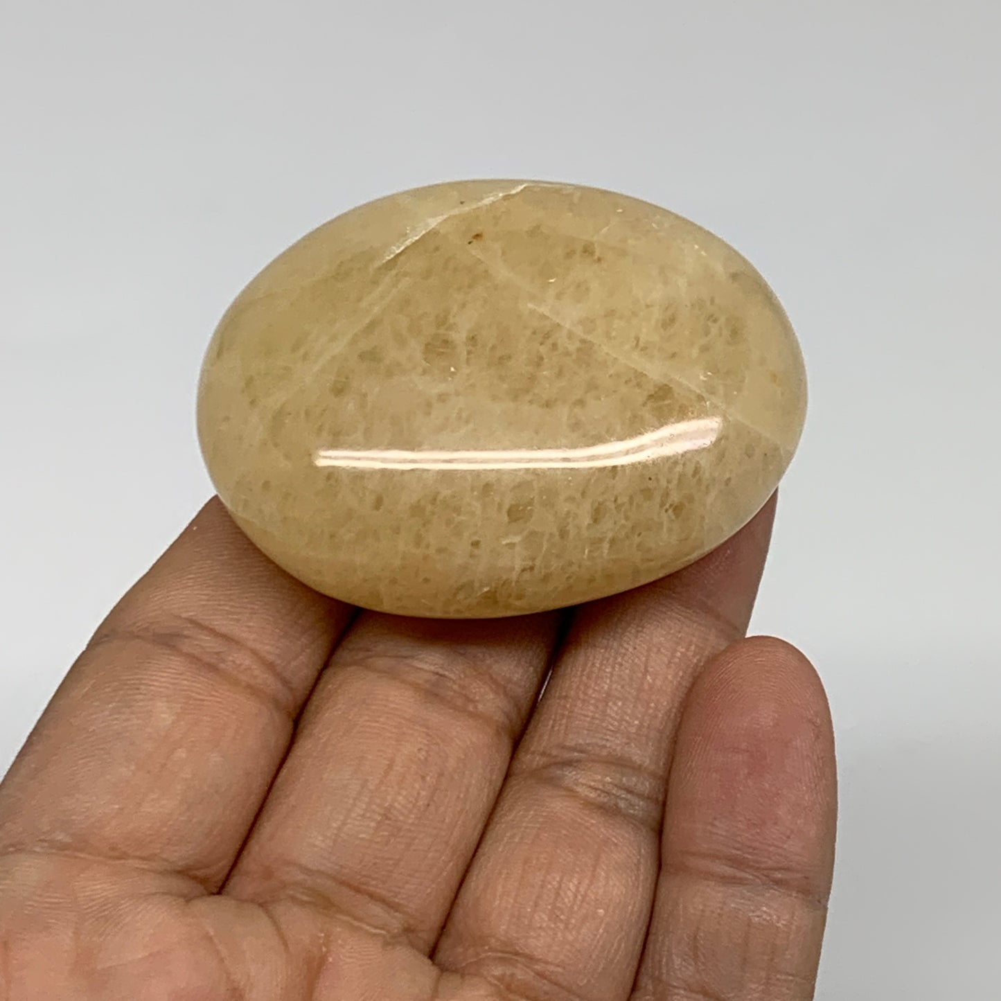 76.3g, 2.1"x1.6"x0.9", Yellow Aventurine Palm-Stone Crystal Stone, B35051