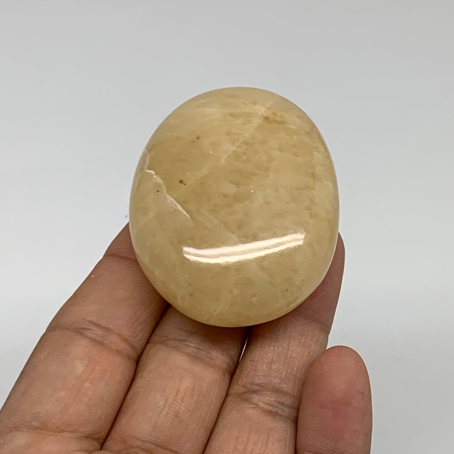 76.3g, 2.1"x1.6"x0.9", Yellow Aventurine Palm-Stone Crystal Stone, B35051