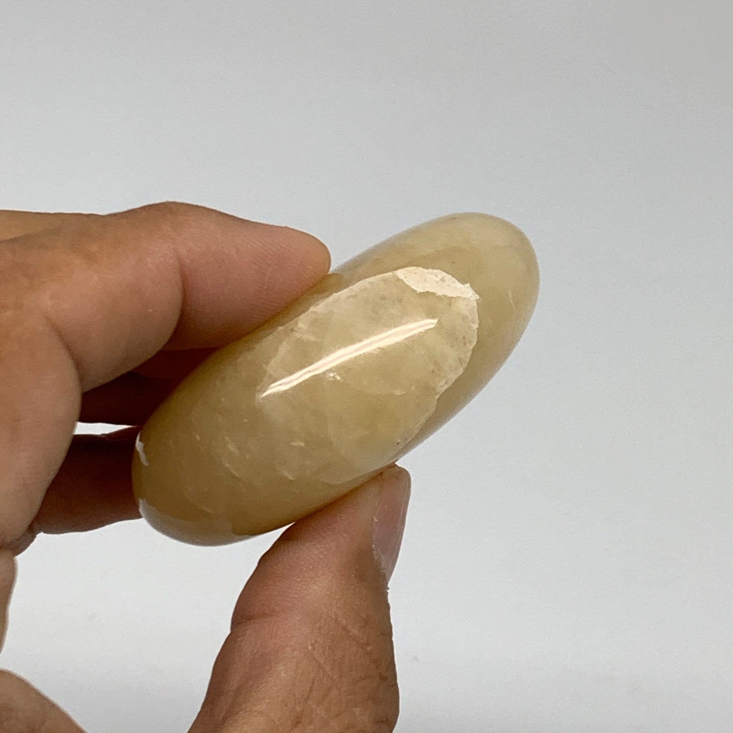 76.3g, 2.1"x1.6"x0.9", Yellow Aventurine Palm-Stone Crystal Stone, B35051