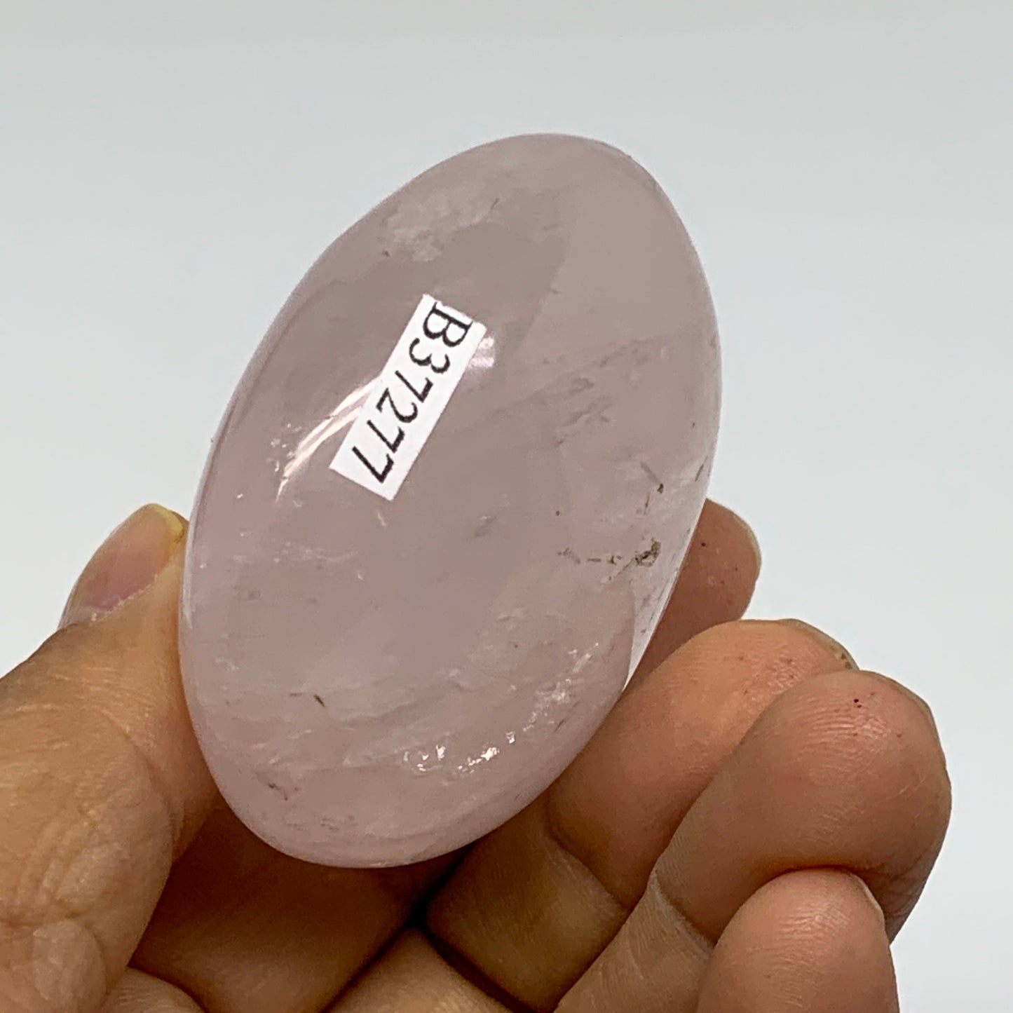 100g , 2.2"x1.7"x1.2", Natural Pink Rose Quartz Palm-stone Crystal, B37277