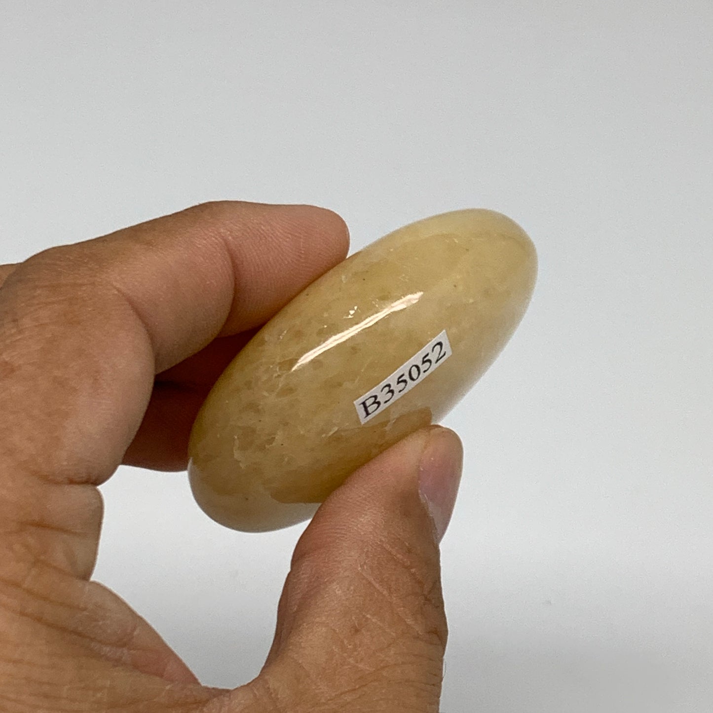 72.2g, 2.1"x1.7"x0.8", Yellow Aventurine Palm-Stone Crystal Stone, B35052