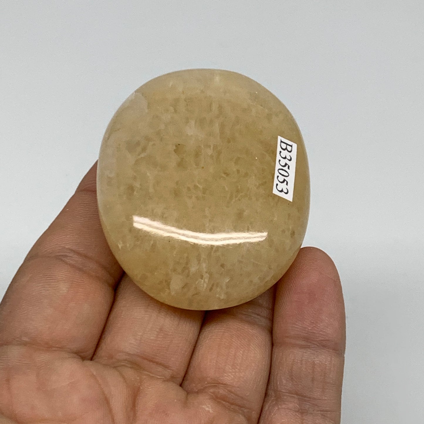 78.6g, 2.2"x1.7"x0.8", Yellow Aventurine Palm-Stone Crystal Stone, B35053