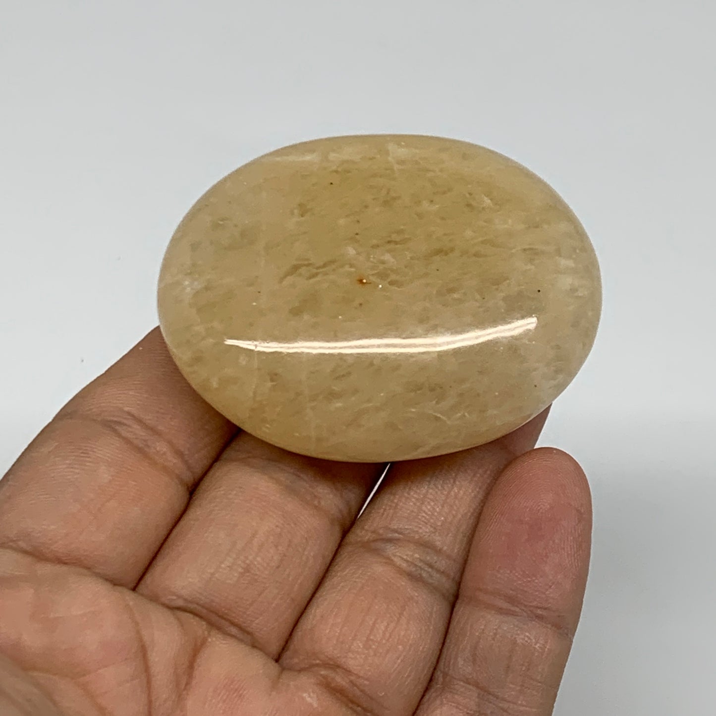 78.6g, 2.2"x1.7"x0.8", Yellow Aventurine Palm-Stone Crystal Stone, B35053