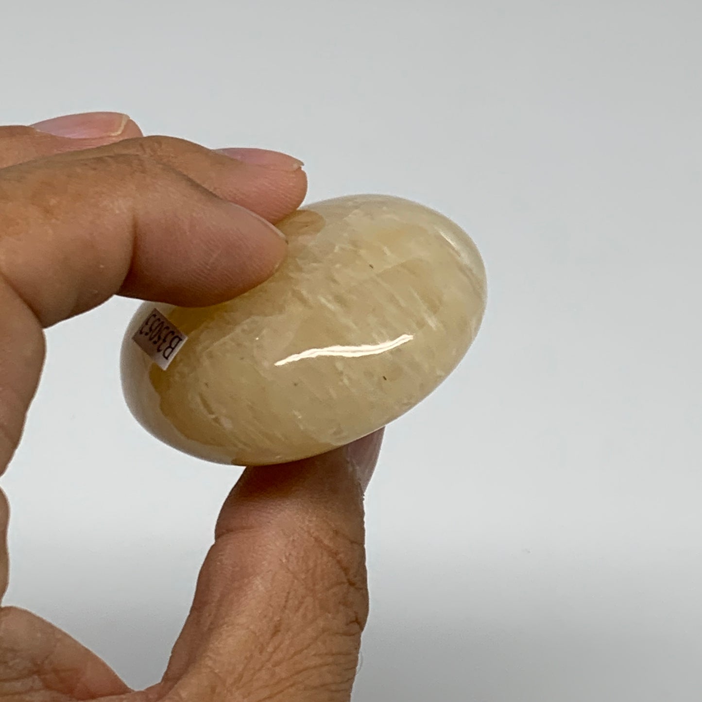 78.6g, 2.2"x1.7"x0.8", Yellow Aventurine Palm-Stone Crystal Stone, B35053