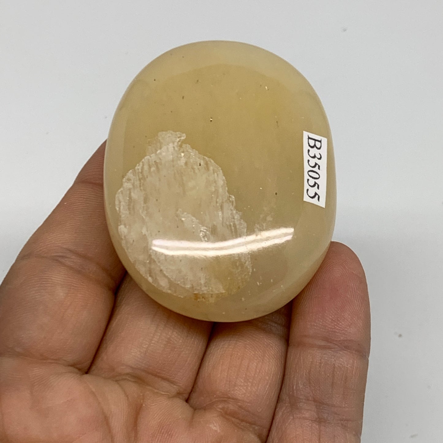 83.7g, 2.2"x1.7"x0.8", Yellow Aventurine Palm-Stone Crystal Stone, B35055