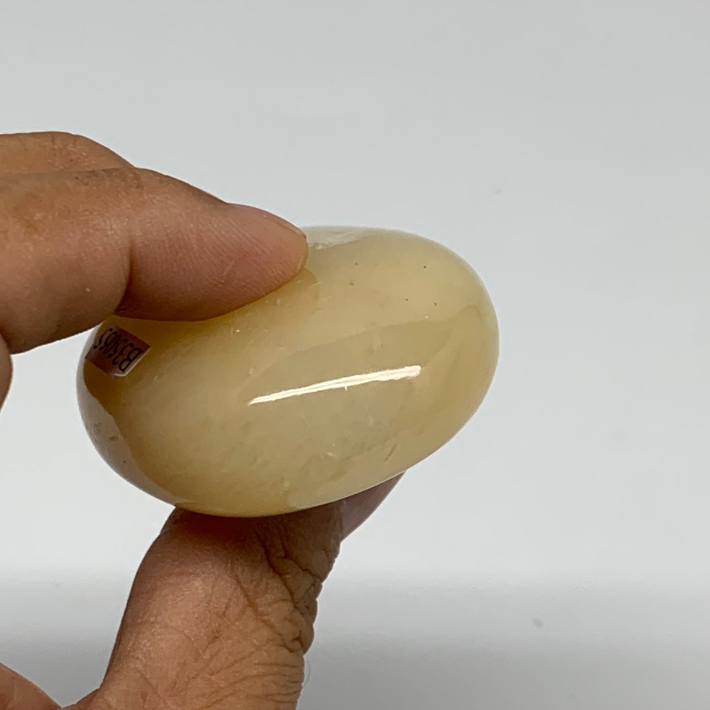 83.7g, 2.2"x1.7"x0.8", Yellow Aventurine Palm-Stone Crystal Stone, B35055