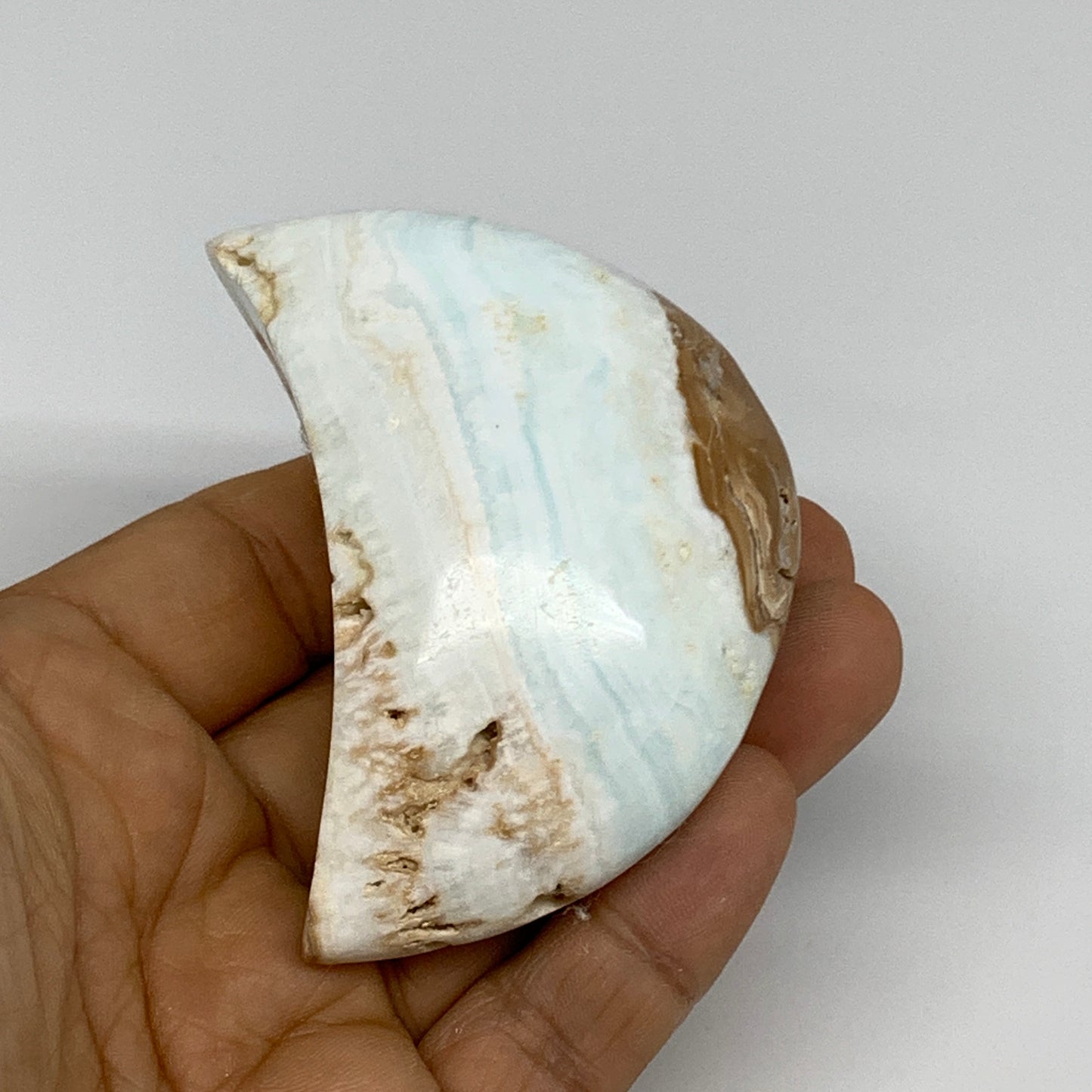 142.3g, 2.8"x1.7"x1.2", Caribbean Calcite Moon Crescent Gemstone, B33630
