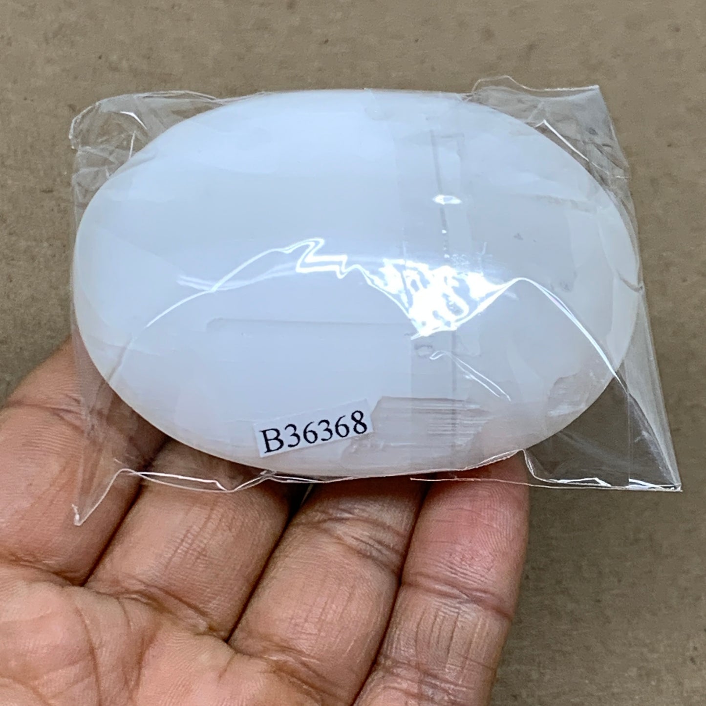 101g, 2.8"x2"x1", White Selenite Palmstone Crystal Pillow Reiki, B36368