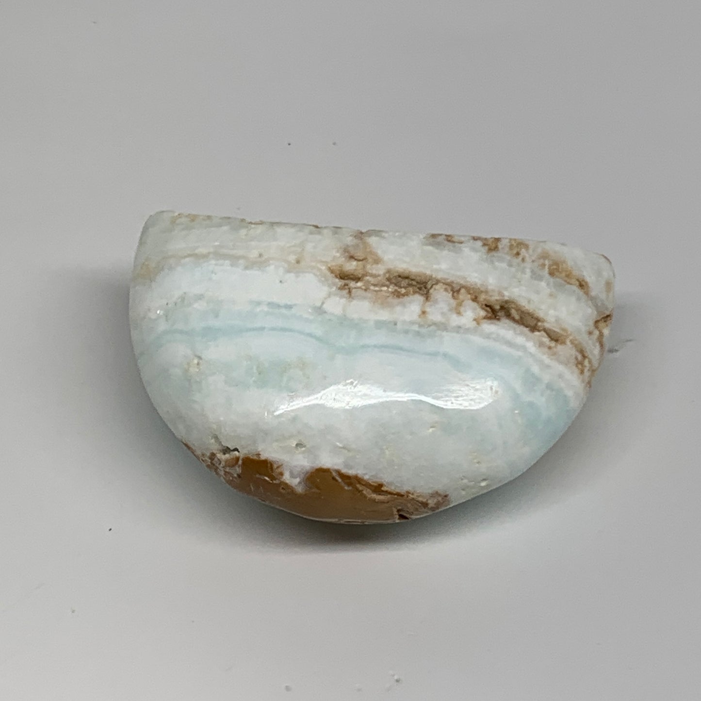 142.3g, 2.8"x1.7"x1.2", Caribbean Calcite Moon Crescent Gemstone, B33630