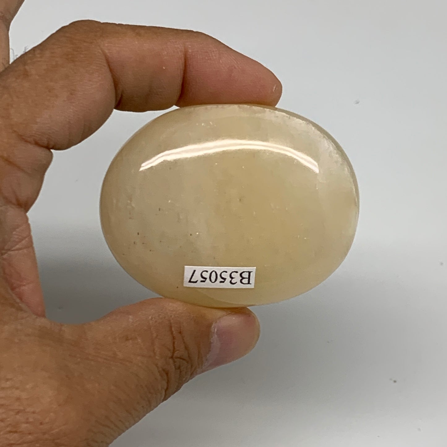 81.5g, 2.2"x1.7"x0.8", Yellow Aventurine Palm-Stone Crystal Stone, B35057