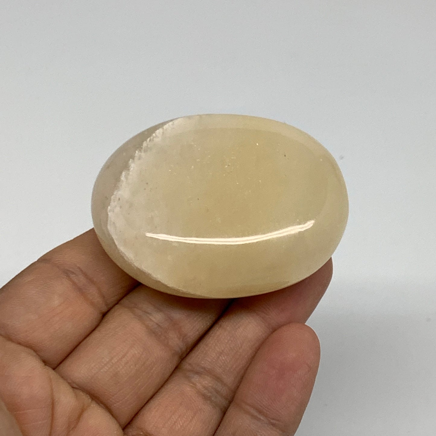 81.5g, 2.2"x1.7"x0.8", Yellow Aventurine Palm-Stone Crystal Stone, B35057