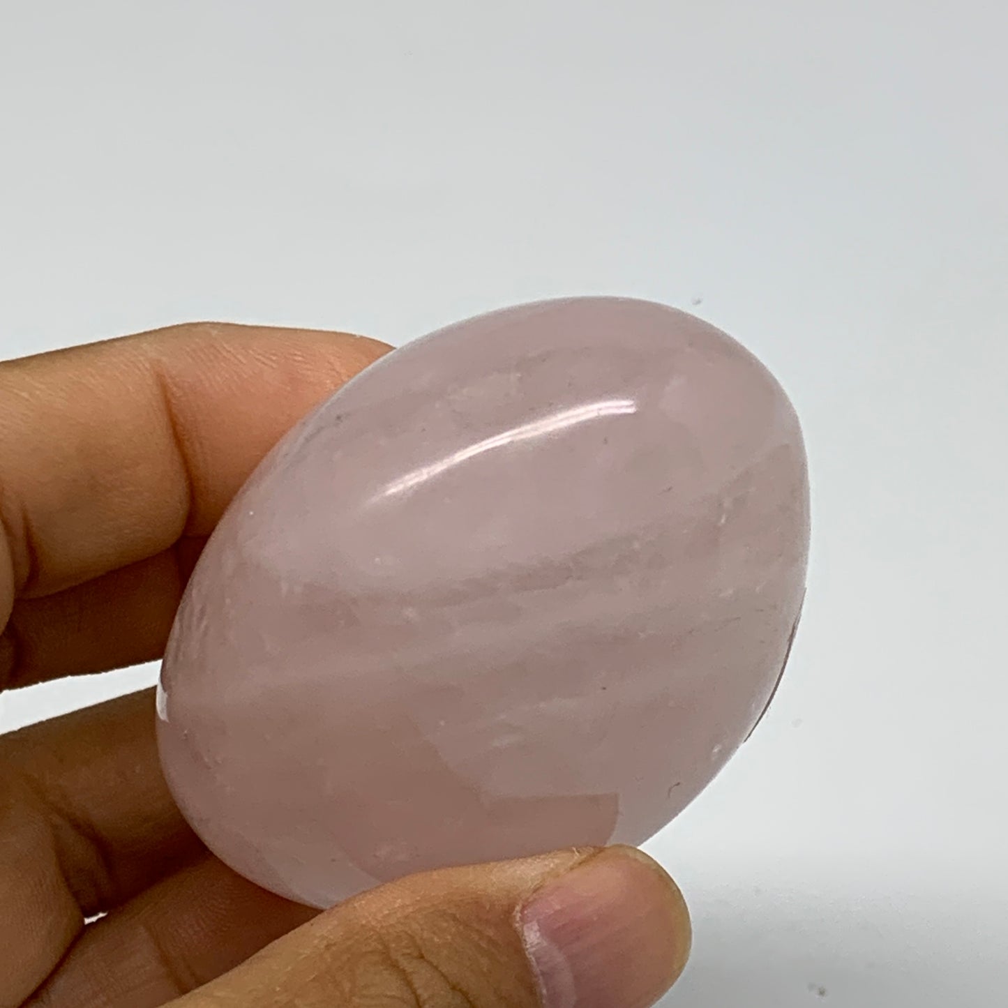 162g , 2.5"x2"x1.4", Natural Pink Rose Quartz Palm-stone Crystal, B37287
