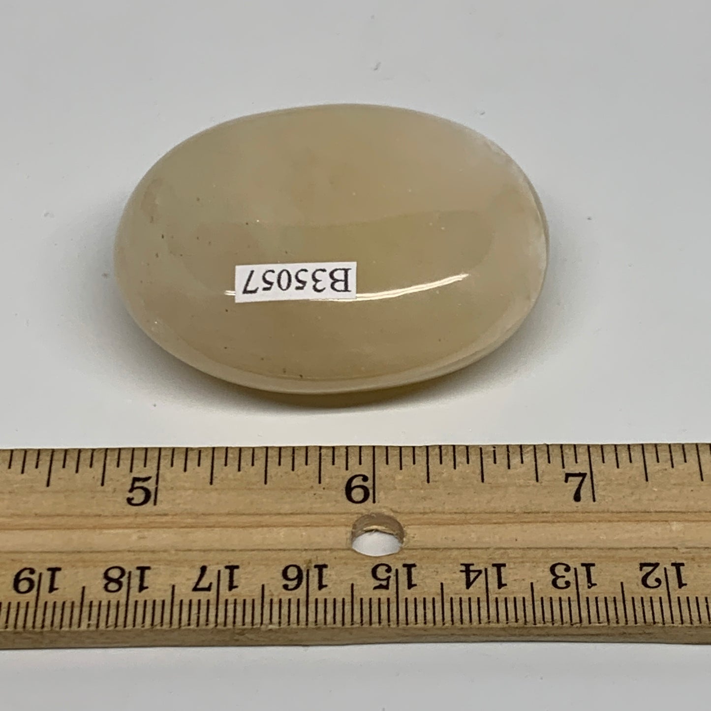 81.5g, 2.2"x1.7"x0.8", Yellow Aventurine Palm-Stone Crystal Stone, B35057