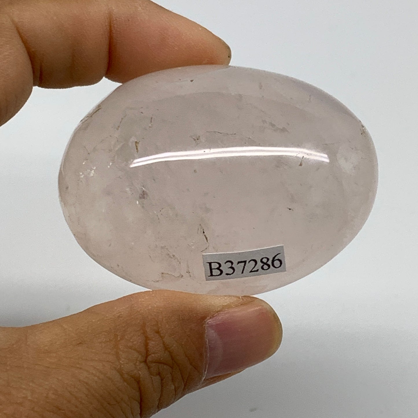 104.2g , 2.2"x1.7"x1.1", Natural Pink Rose Quartz Palm-stone Crystal, B37286