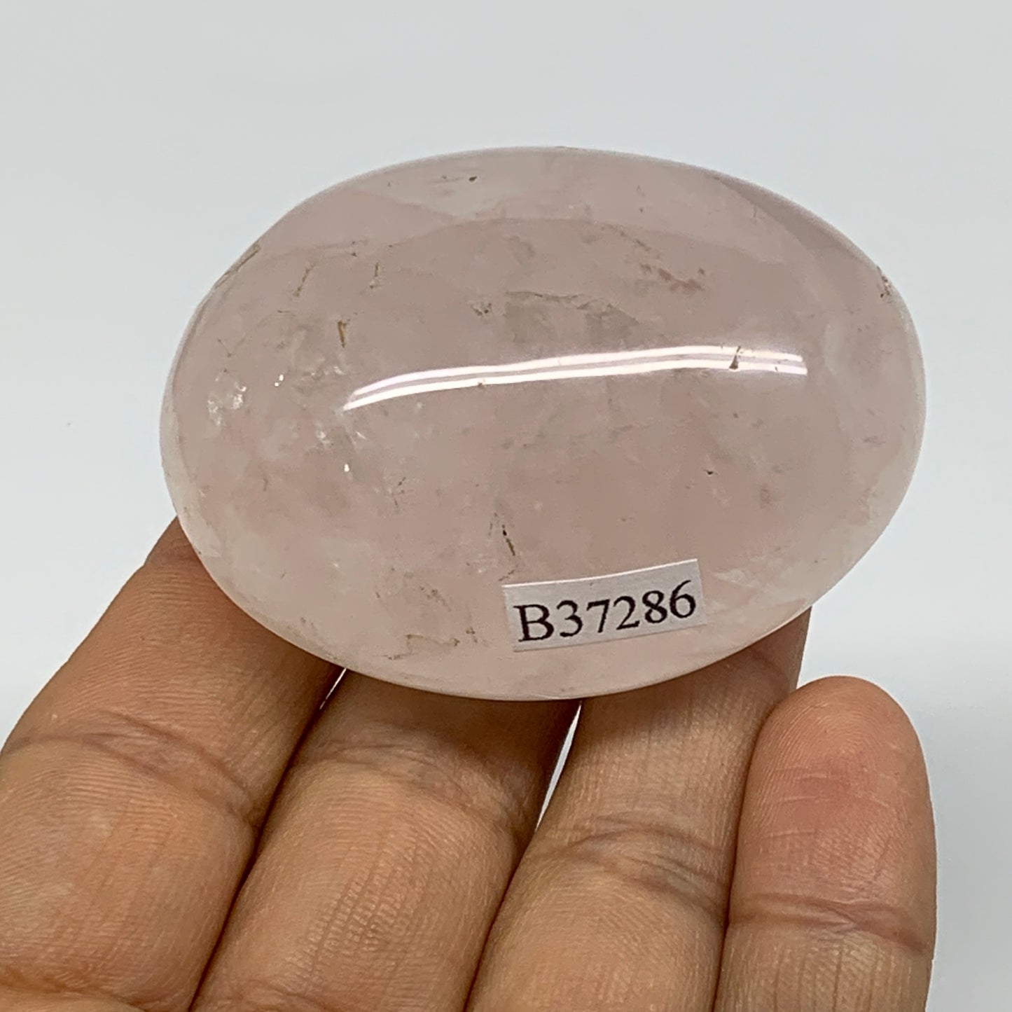 104.2g , 2.2"x1.7"x1.1", Natural Pink Rose Quartz Palm-stone Crystal, B37286