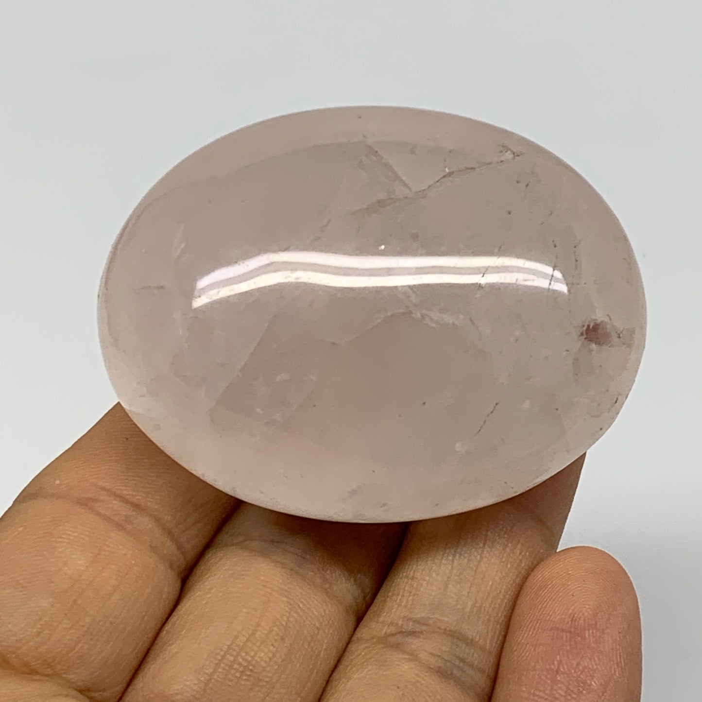 104.2g , 2.2"x1.7"x1.1", Natural Pink Rose Quartz Palm-stone Crystal, B37286