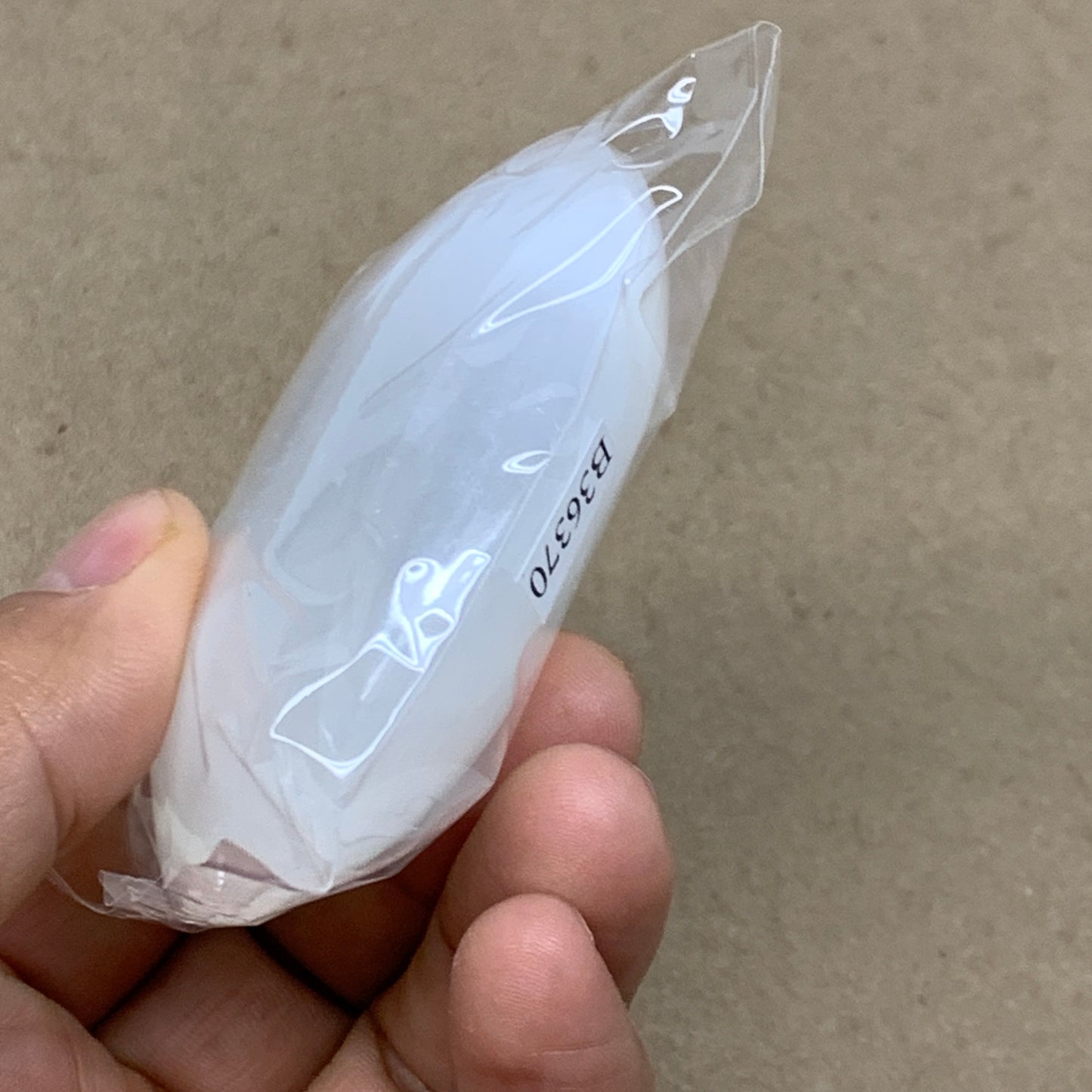 98g, 2.7"x2"x1", White Selenite Palmstone Crystal Pillow Reiki, B36370