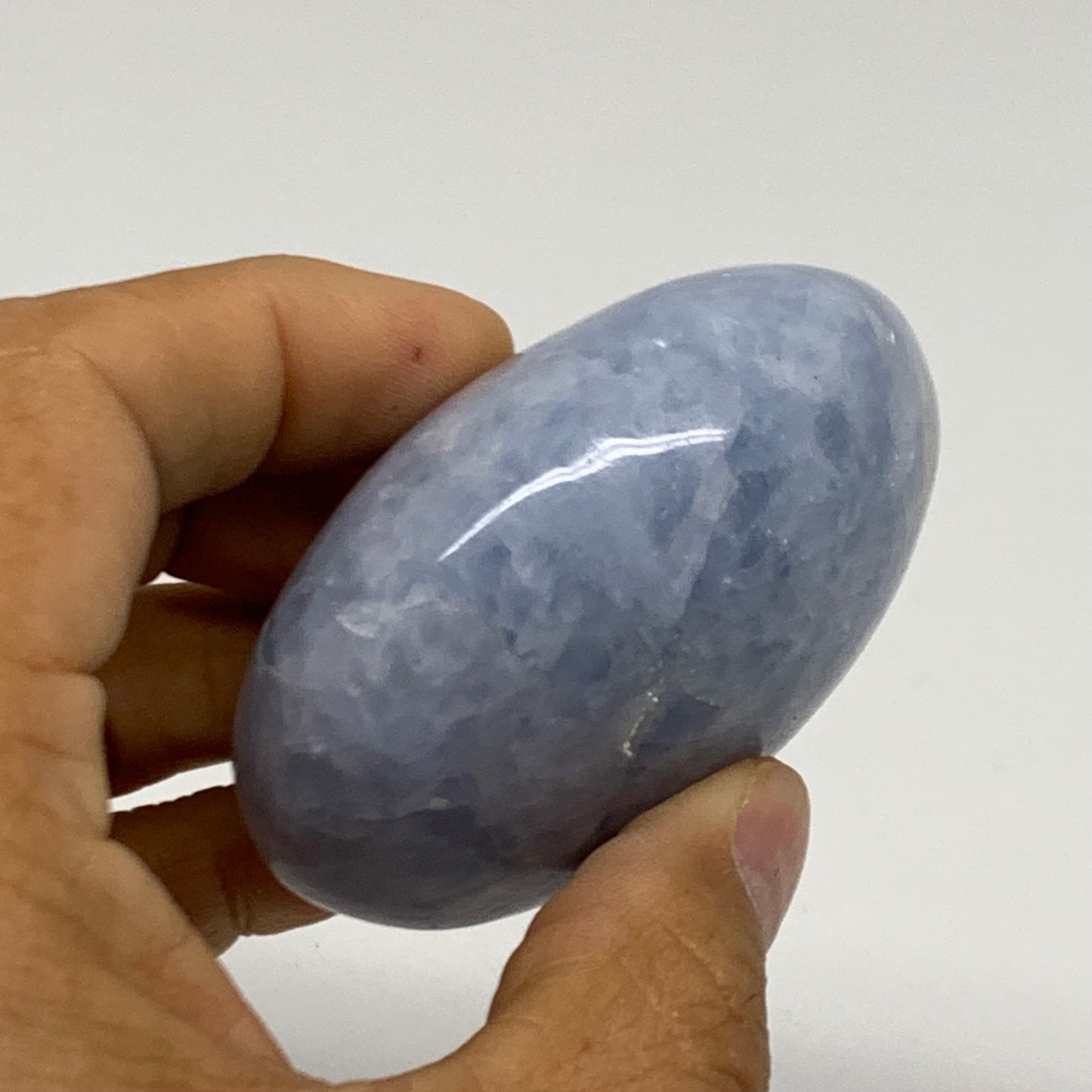 165.8g, 2.6"x2"x1.3" Blue Calcite Palm-Stone Polished Tumbled, B38123
