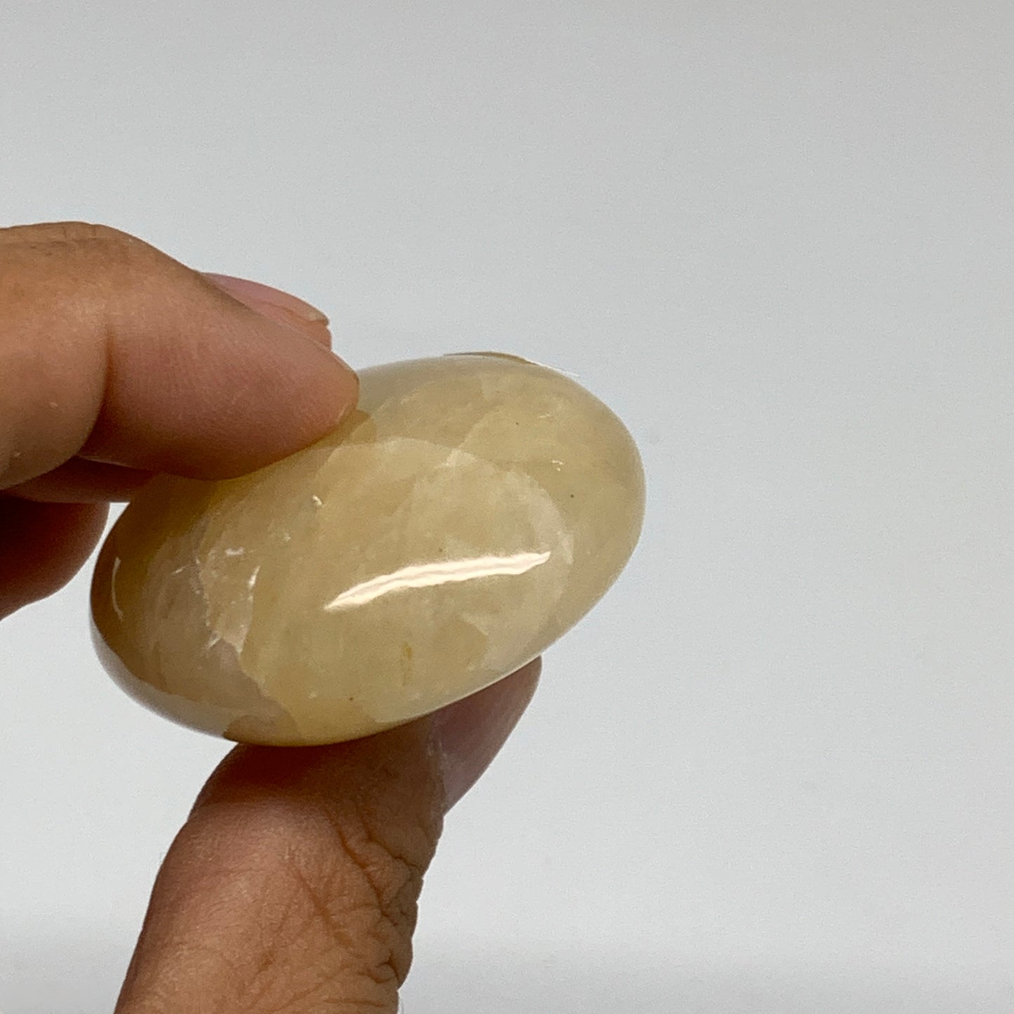 71.6g, 2"x1.6"x0.8", Yellow Aventurine Palm-Stone Crystal Stone, B35059