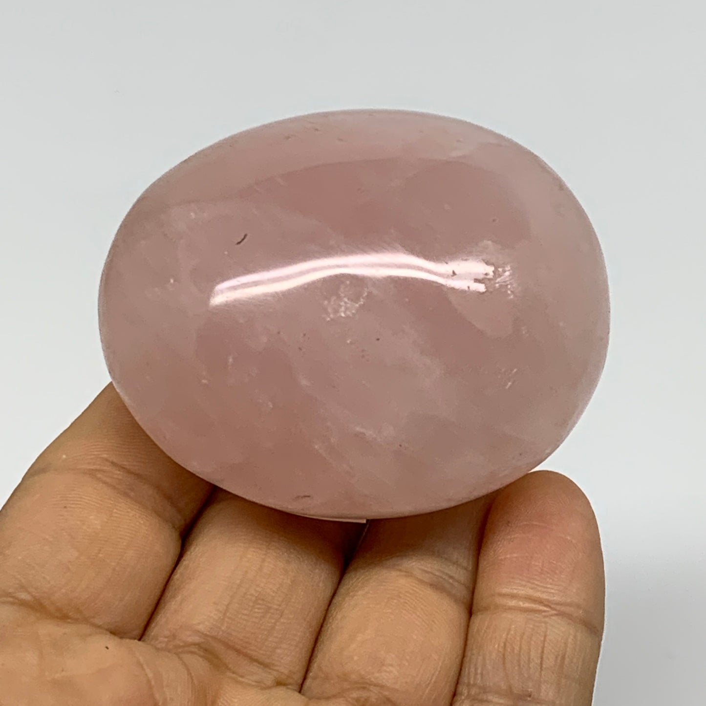 145.5g , 2.3"x2"x1.4", Natural Pink Rose Quartz Palm-stone Crystal, B37283