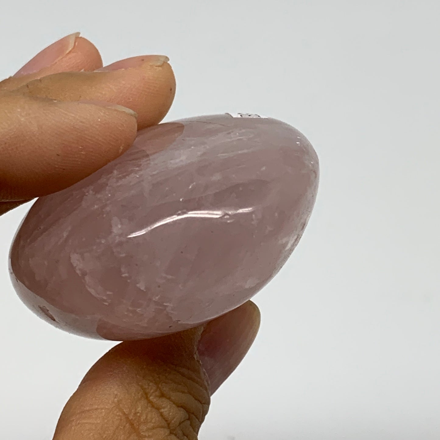113.1g , 2.4"x1.9"x1.1", Natural Pink Rose Quartz Palm-stone Crystal, B37282