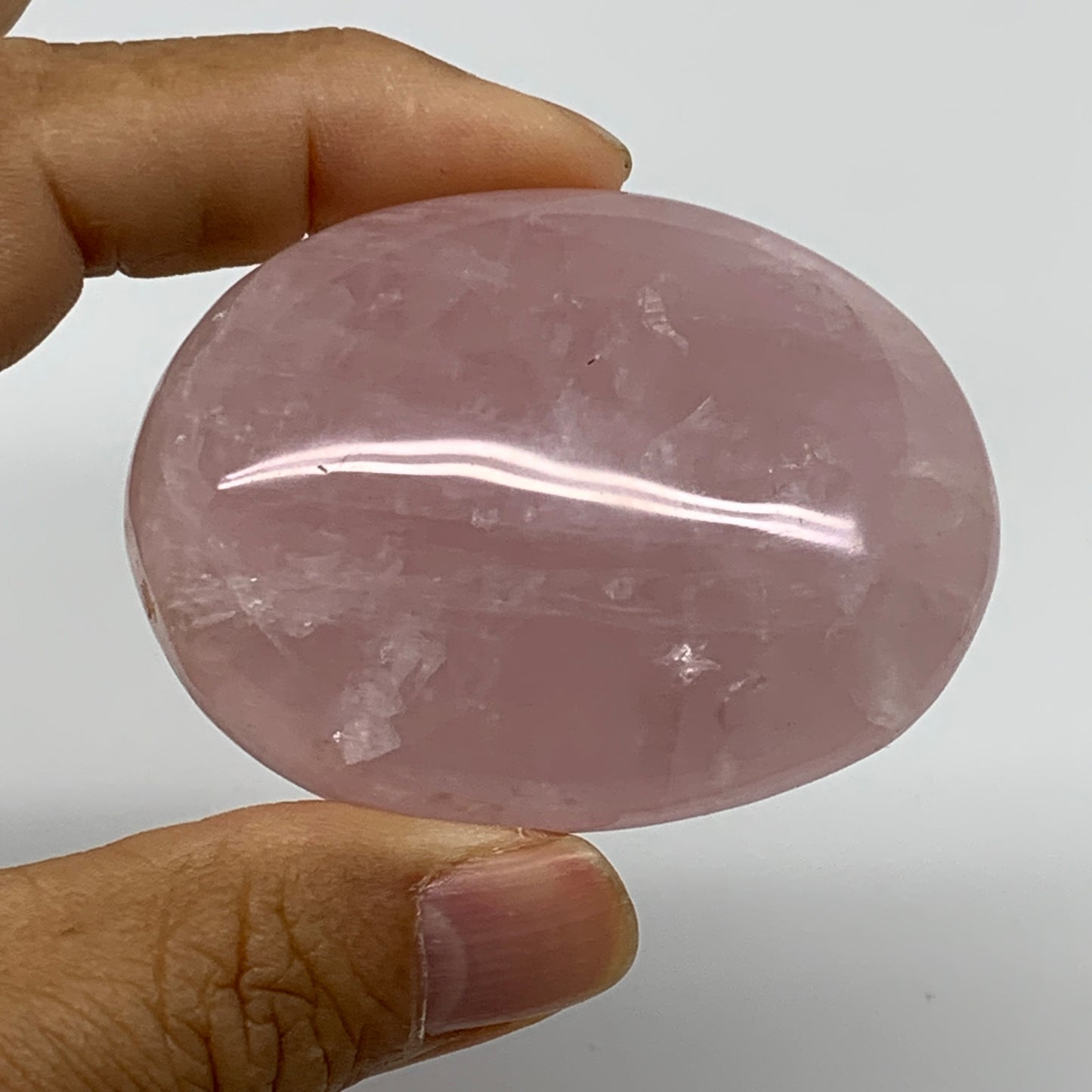 106.2g , 2.4"x1.8"x1.1", Natural Pink Rose Quartz Palm-stone Crystal, B37281