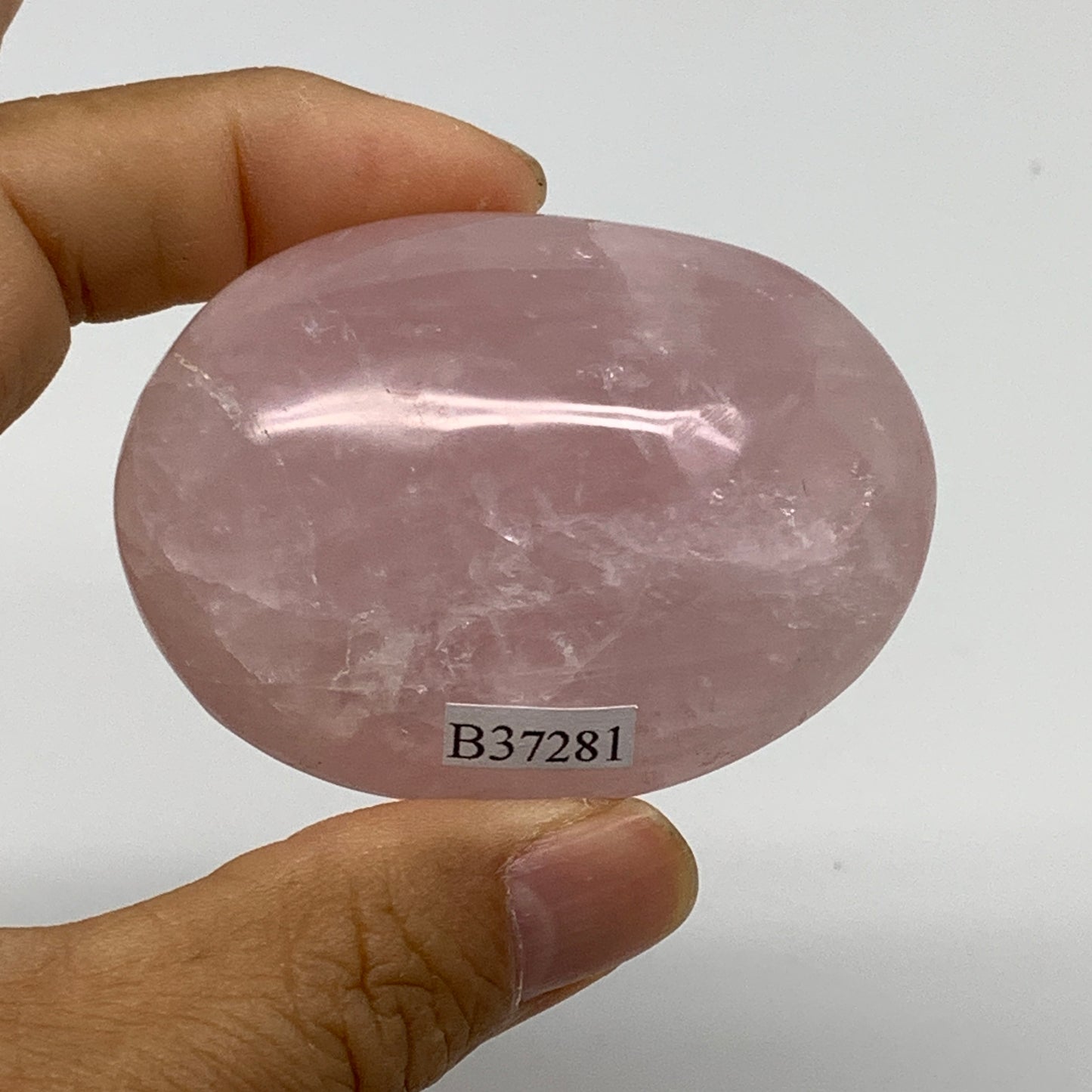 106.2g , 2.4"x1.8"x1.1", Natural Pink Rose Quartz Palm-stone Crystal, B37281