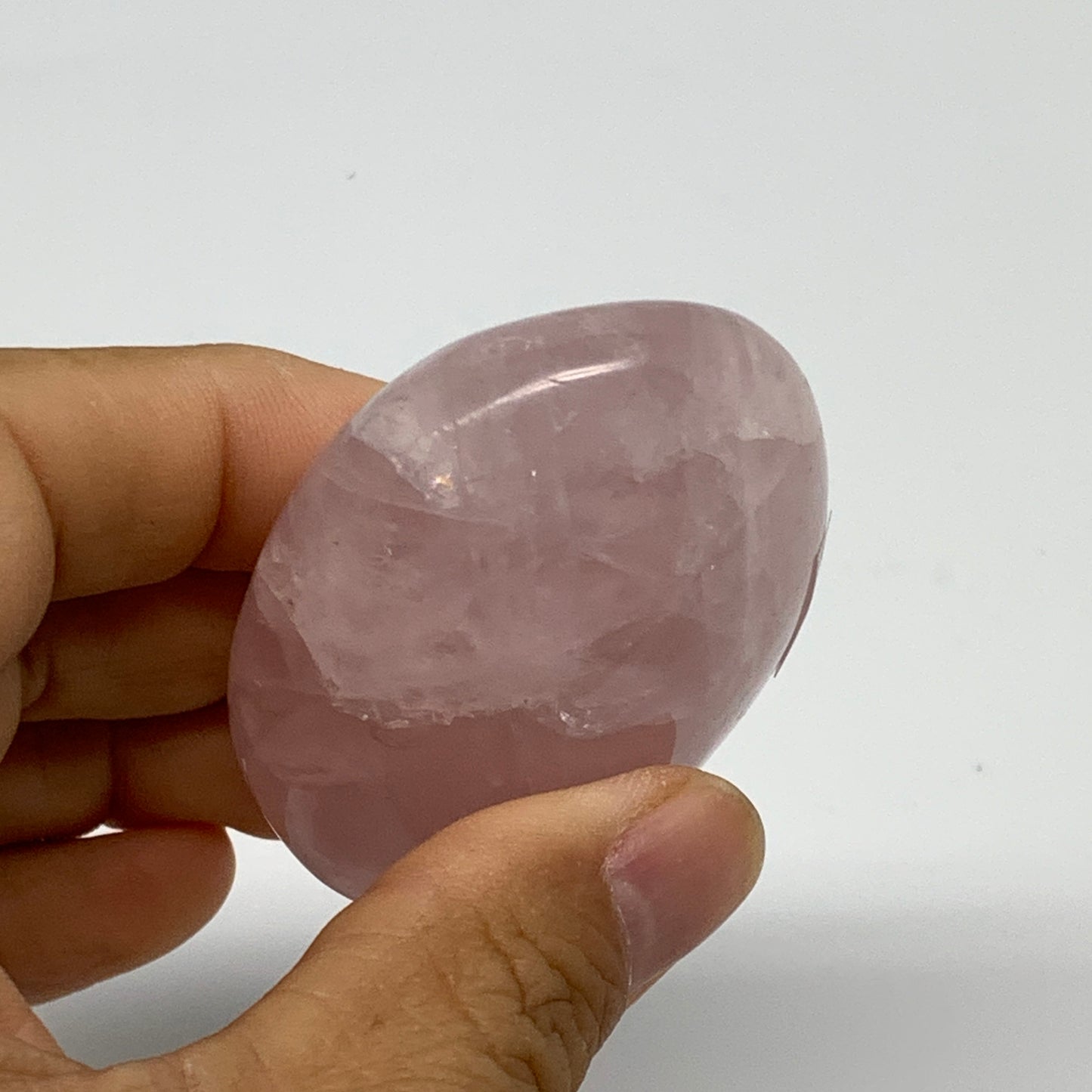 106.2g , 2.4"x1.8"x1.1", Natural Pink Rose Quartz Palm-stone Crystal, B37281