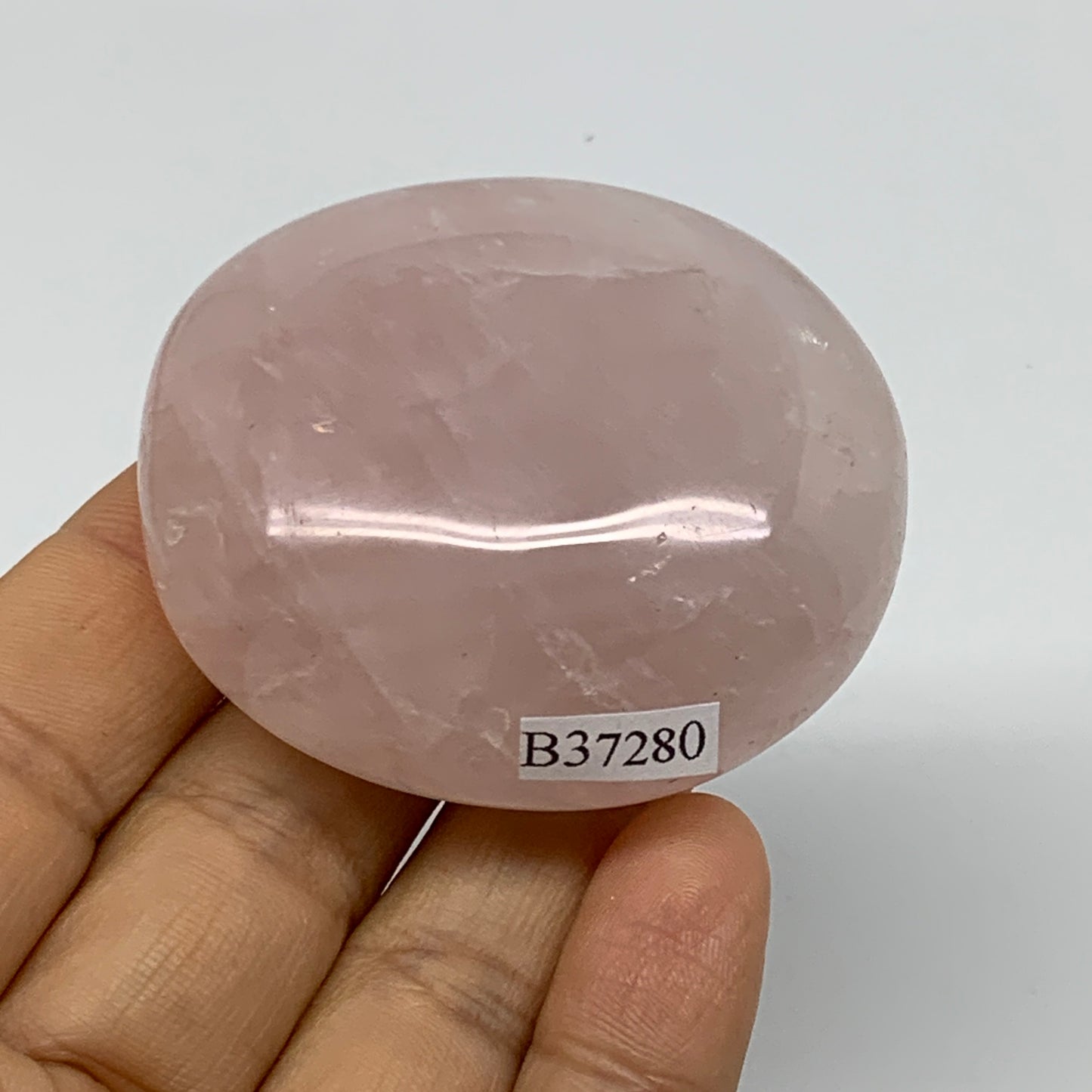 98.9g , 2.2"x1.9"x0.9", Natural Pink Rose Quartz Palm-stone Crystal, B37280
