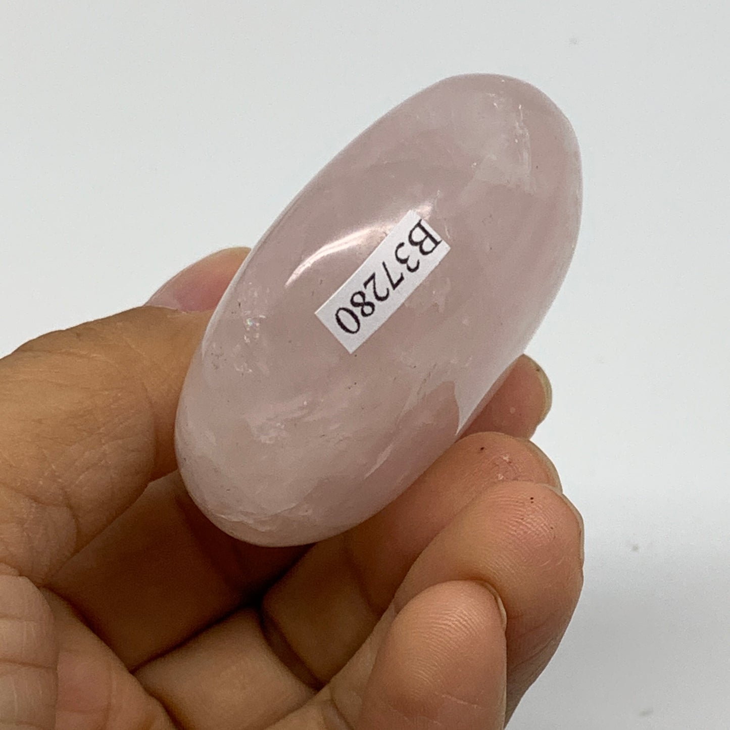 98.9g , 2.2"x1.9"x0.9", Natural Pink Rose Quartz Palm-stone Crystal, B37280