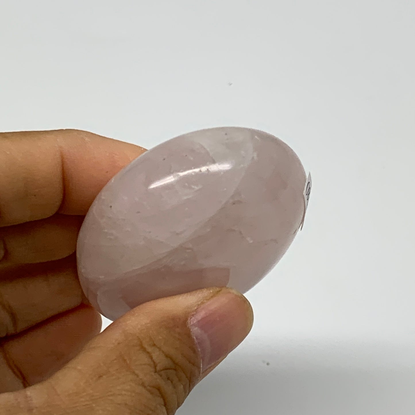 98.9g , 2.2"x1.9"x0.9", Natural Pink Rose Quartz Palm-stone Crystal, B37280
