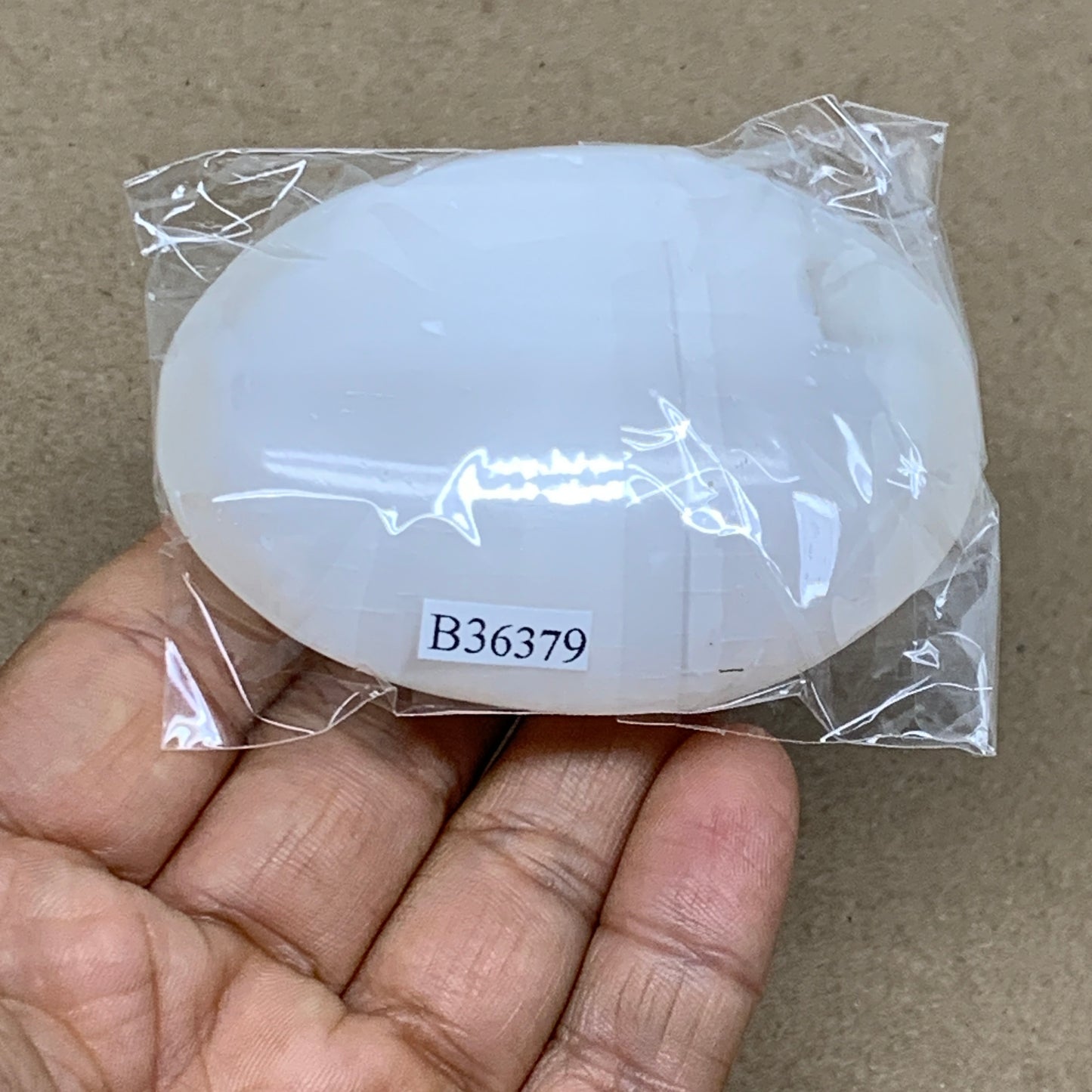 98g, 2.8"x2.1"x1", White Selenite Palmstone Crystal Pillow Reiki, B36379