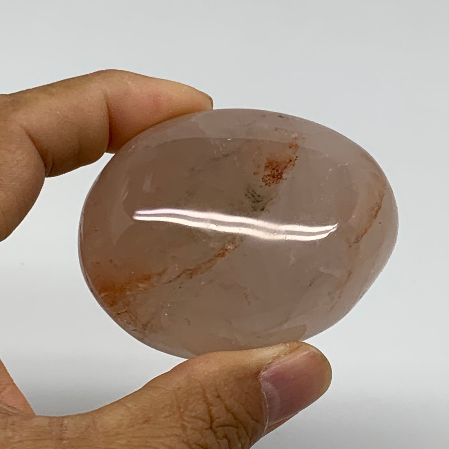 150g , 2.4"x1.9"x1.4", Natural Pink Rose Quartz Palm-stone Crystal, B37288